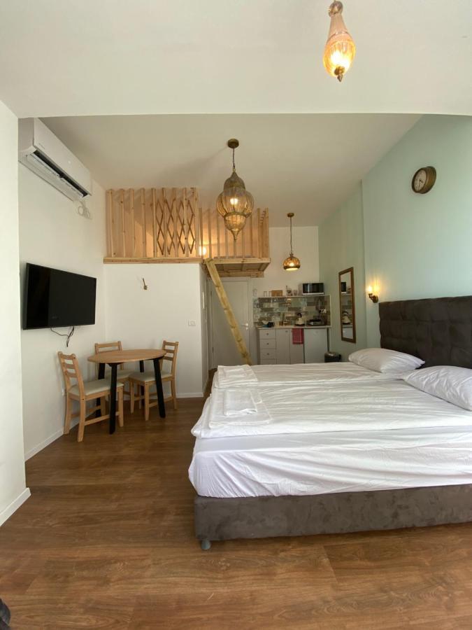 "80 Jaffa St" Down Town Main Market "Mahne Yehuda" Super Prime Location In Yerusalem Bagian luar foto