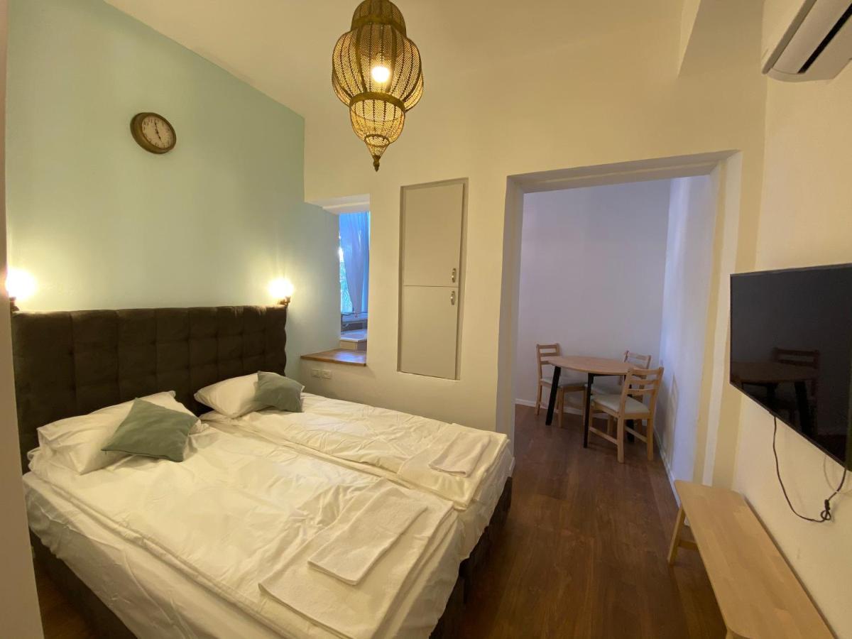 "80 Jaffa St" Down Town Main Market "Mahne Yehuda" Super Prime Location In Yerusalem Bagian luar foto